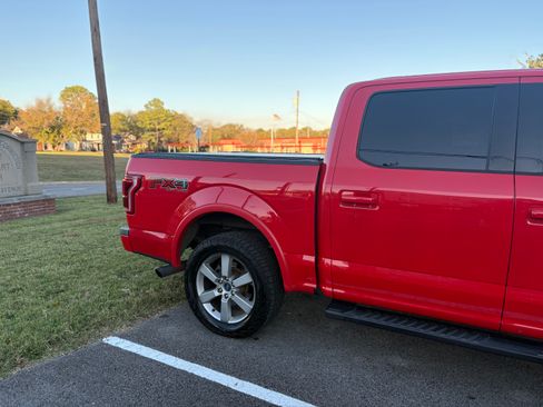 Used 2015 Ford F150 Lariat w/ Equipment Group 502A Luxury image 8
