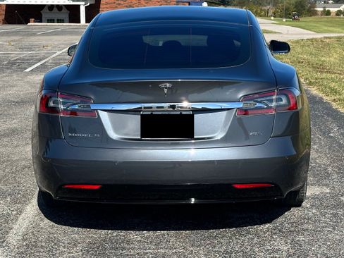 Used 2018 Tesla Model S 75D image 10