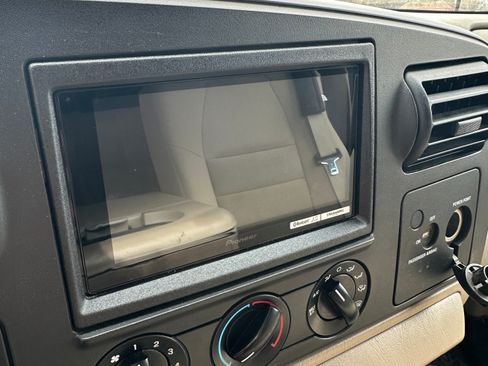 Used 2006 Ford F250 XLT AWD/4WD image 23
