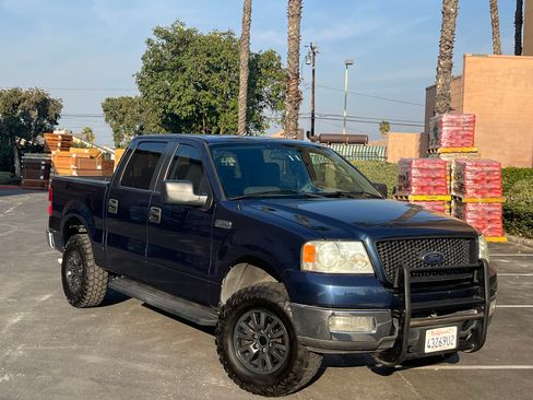 Used 2005 Ford F150 XLT image 2
