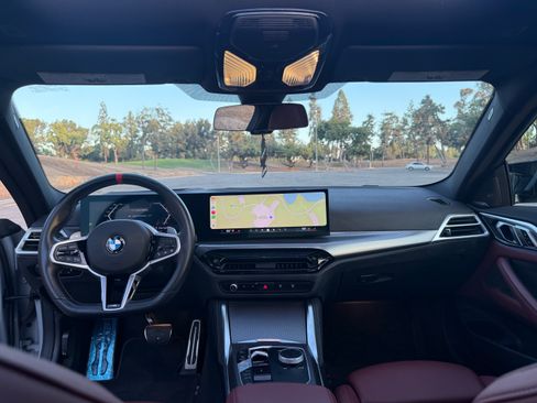 Used 2025 BMW M440i Coupe w/ Premium Package RWD image 27