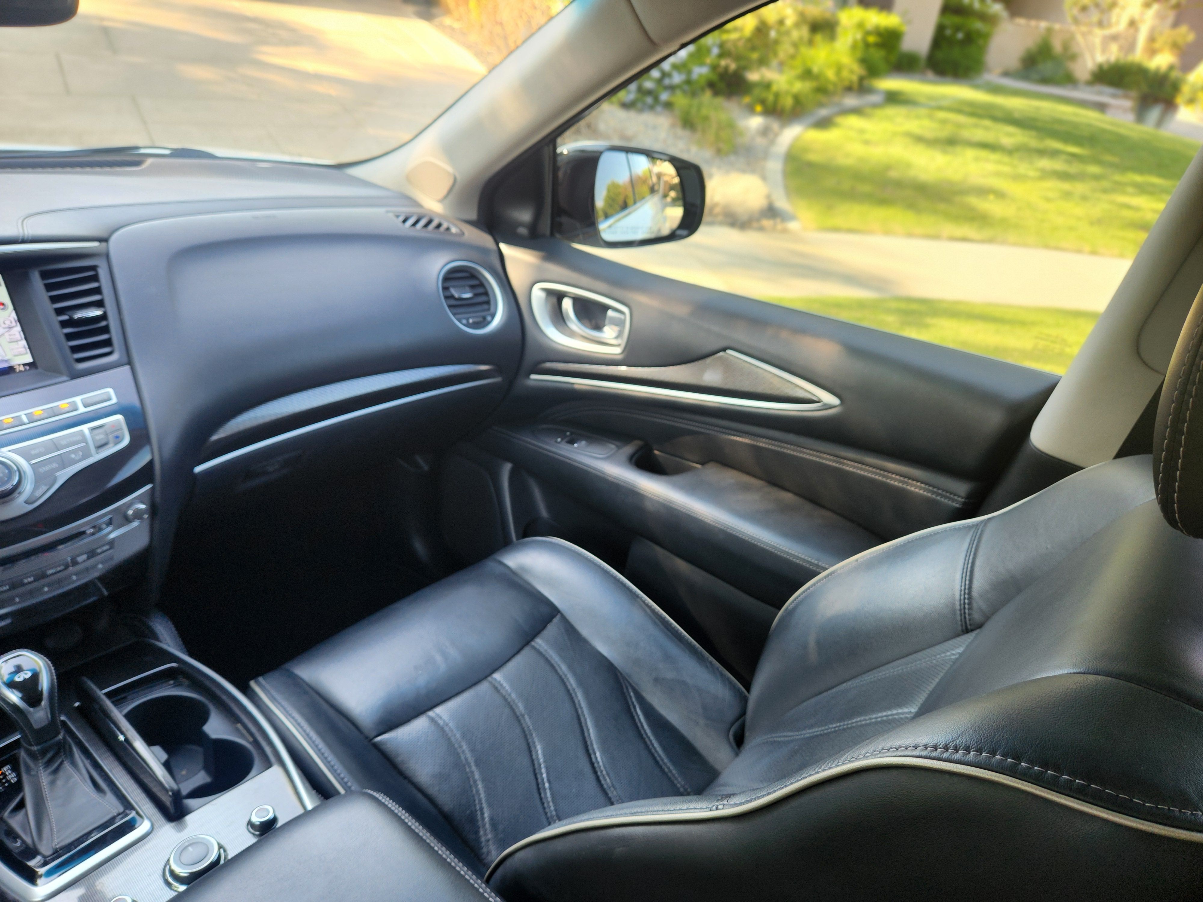 Used 2016 INFINITI QX60 FWD w/ Premium Plus Package image 9