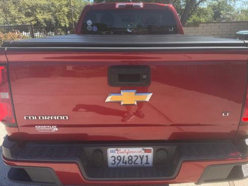 Used 2015 Chevrolet Colorado LT w/ LT Convenience Package RWD image 6