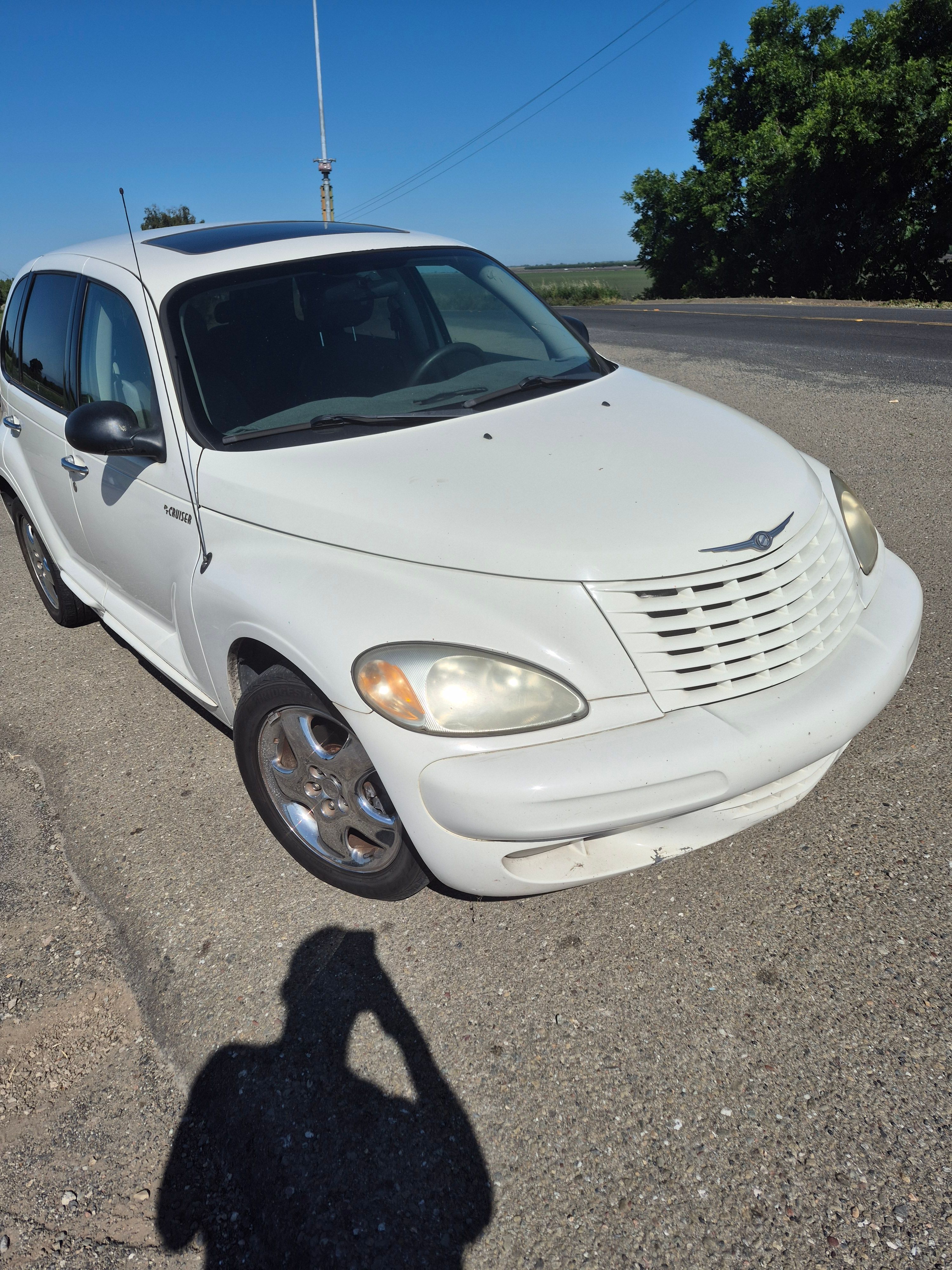 Used 2002 Chrysler PT Cruiser Limited FWD image 1