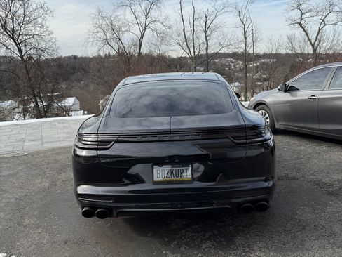 Used 2017 Porsche Panamera Turbo image 8