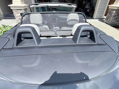 Used 2011 Lexus IS 350C w/ Luxury Pkg RWD image 4