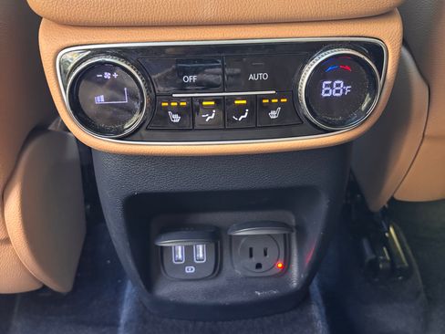 Used 2021 Genesis GV80 3.5T Advanced + image 9