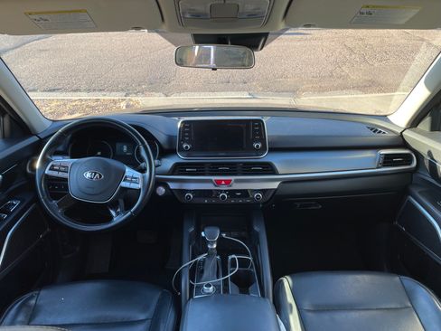 Used 2020 Kia Telluride LX image 16