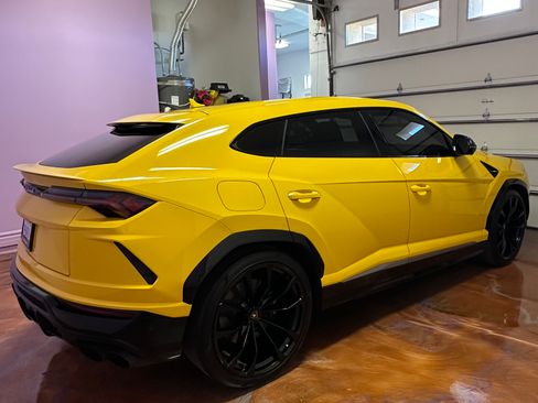 Used 2019 Lamborghini Urus image 14