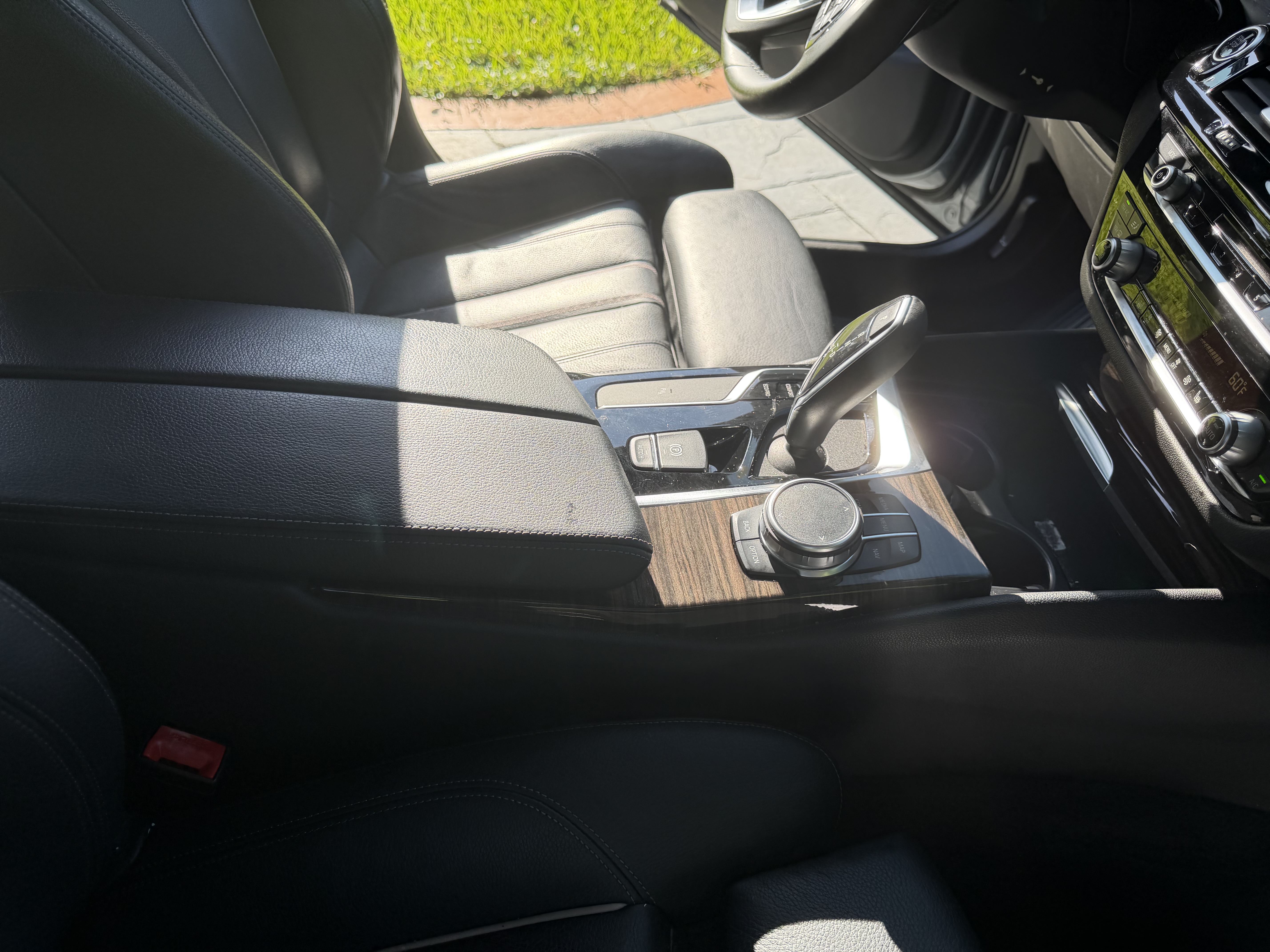 Used 2019 BMW 540i w/ Executive Package RWD image 13