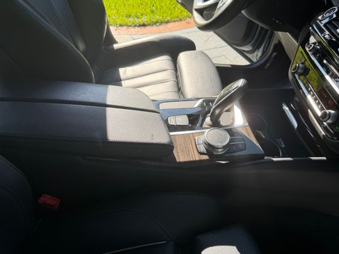 Used 2019 BMW 540i w/ Executive Package RWD image 13