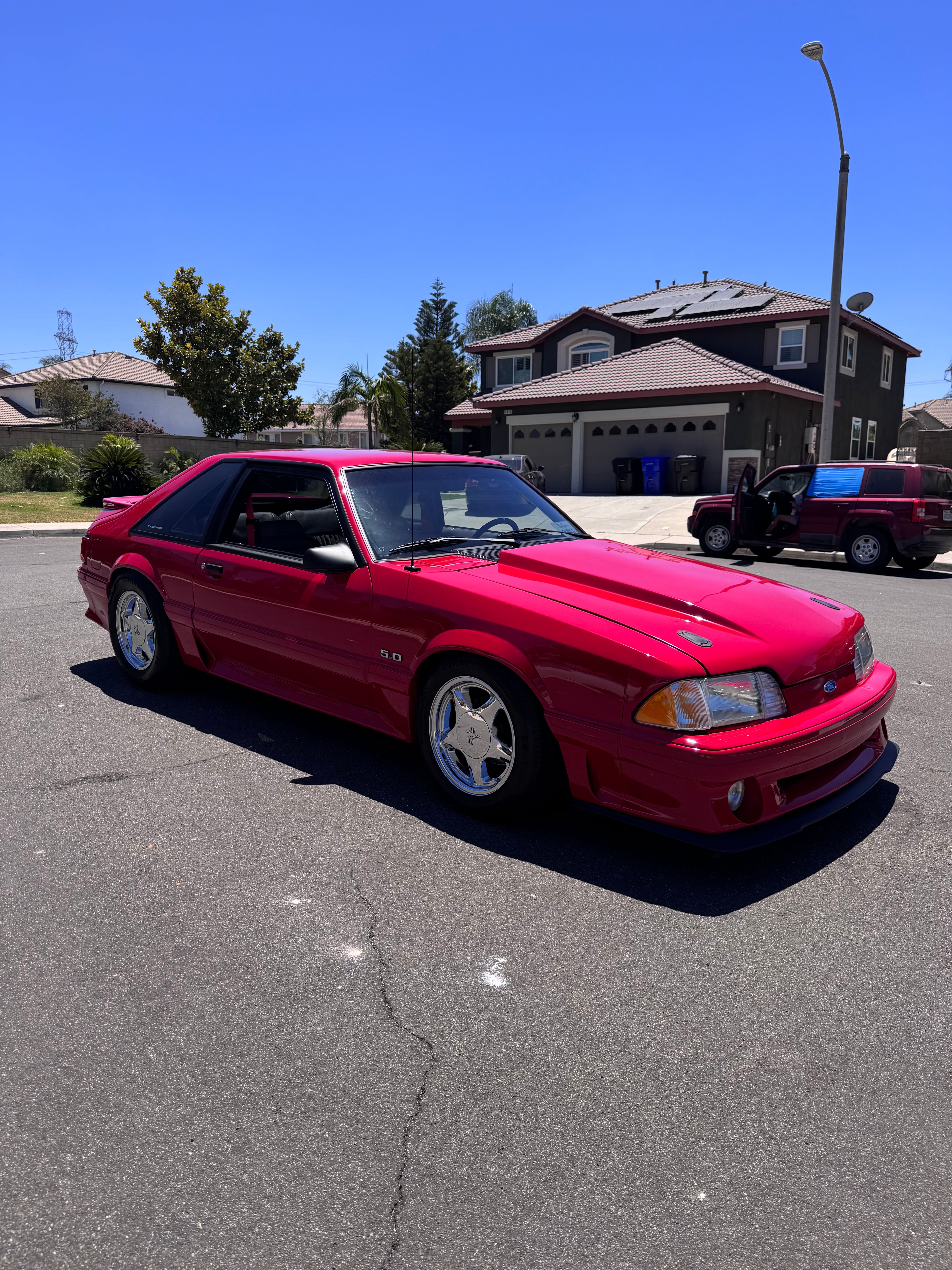 Used 1992 Ford Mustang GT RWD image 2