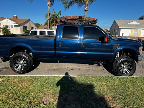 Used 2008 Ford F250 Lariat image 2