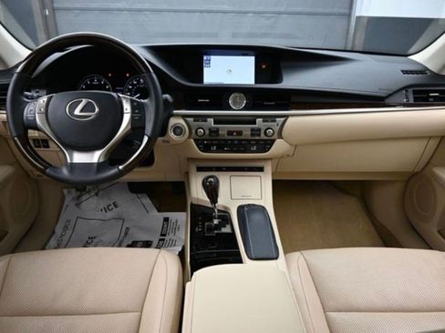 Used 2015 Lexus ES 350 w/ Luxury Package image 5