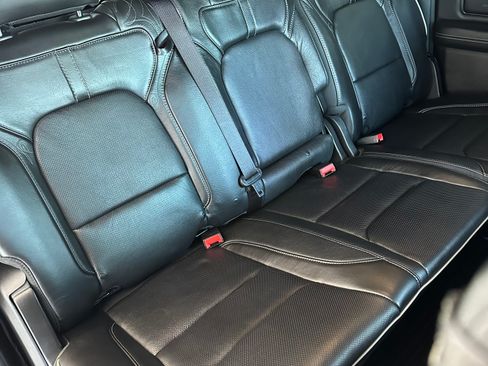 Used 2019 RAM 1500 Limited image 10