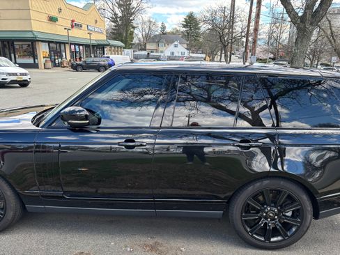 Used 2021 Land Rover Range Rover Westminster Edition image 5