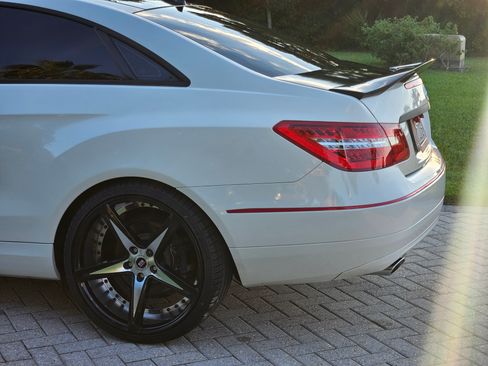 Used 2010 Mercedes-Benz E 350 Coupe image 30