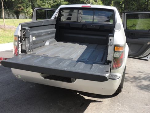 Used 2006 Honda Ridgeline RTL image 9