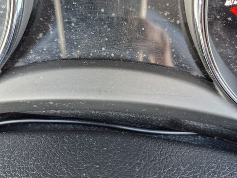 Used 2017 Nissan Rogue SV w/ SV Premium Package image 11