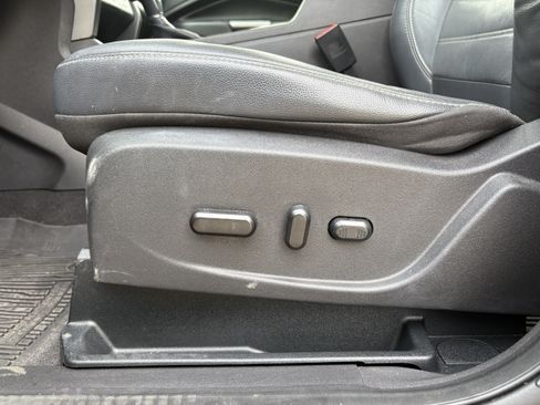 Used 2018 Ford Escape SEL image 13