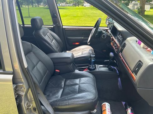 Used 1997 Jeep Grand Cherokee Limited AWD/4WD image 5
