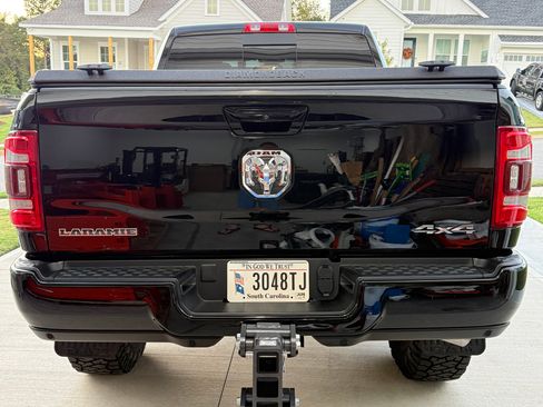 Used 2024 RAM 2500 Laramie w/ Sport Appearance Package image 21