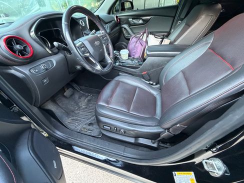 Used 2021 Chevrolet Blazer RS w/ Enhanced Convenience Package FWD image 12