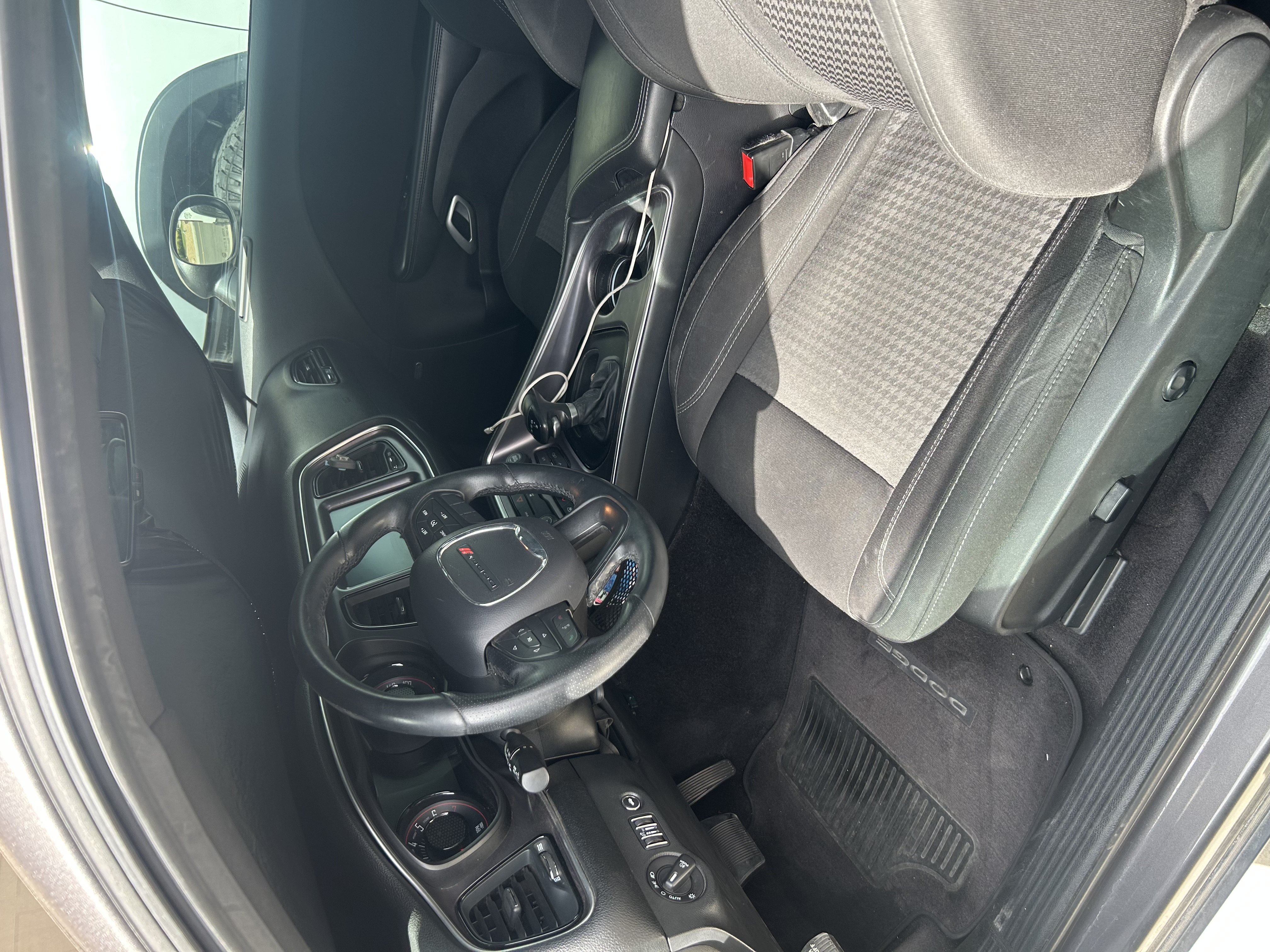 Used 2016 Dodge Challenger SXT w/ Blacktop Package RWD image 10