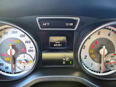 Used 2015 Mercedes-Benz CLA 250 4MATIC image 12