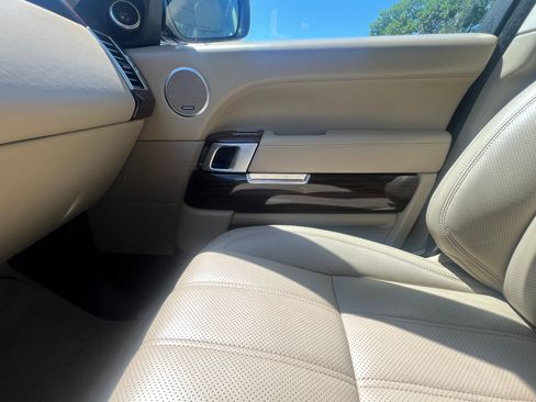 Used 2014 Land Rover Range Rover Long Wheelbase Autobiography image 16