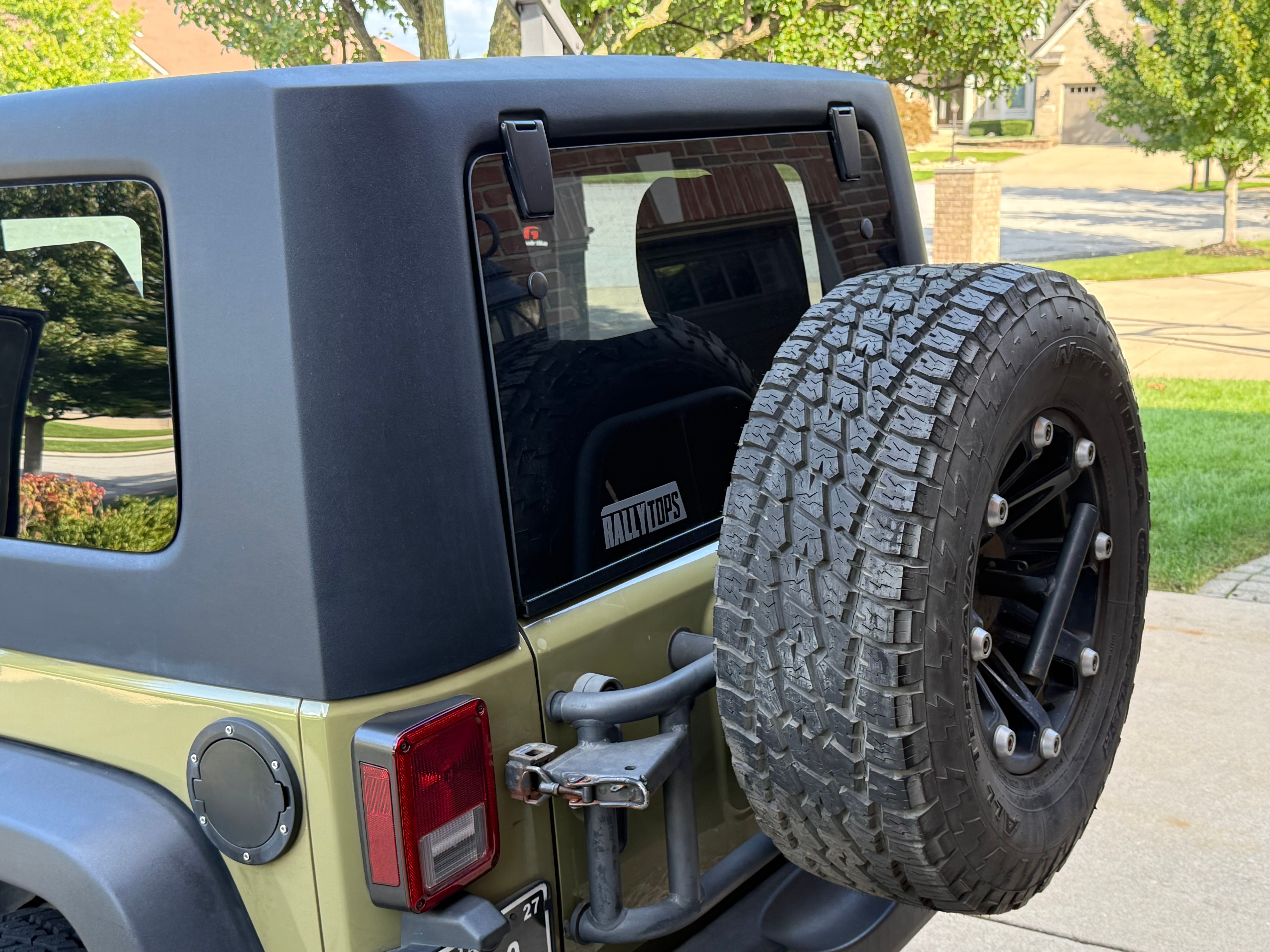 Used 2013 Jeep Wrangler Sport w/ Connectivity Group AWD/4WD image 11