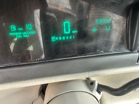 Used 1999 Cadillac De Ville D'Elegance FWD image 6
