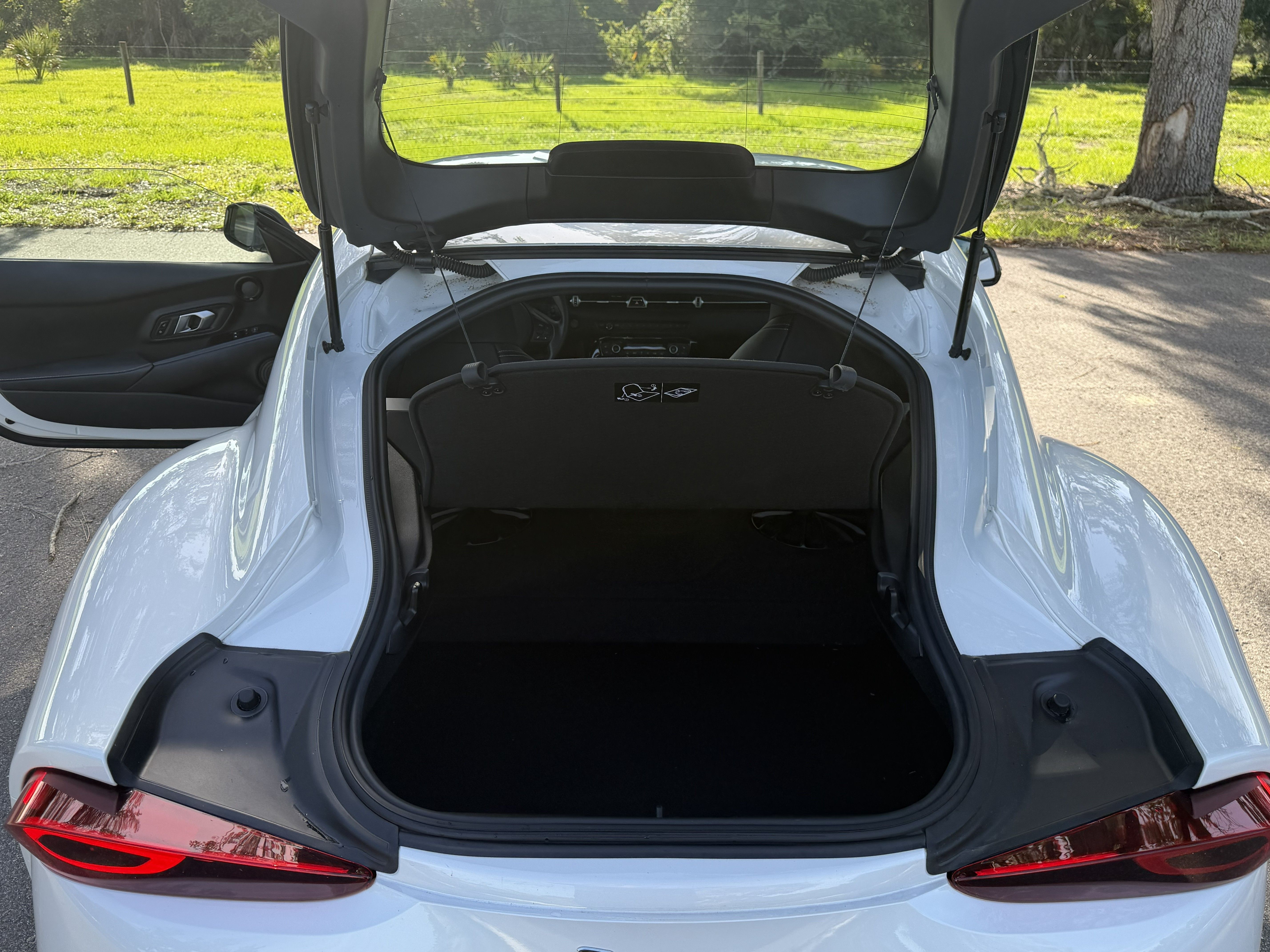 Used 2024 Toyota Supra RWD image 11