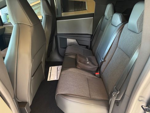 Used 2026 Tesla Cybertruck AWD Crew Cab image 11