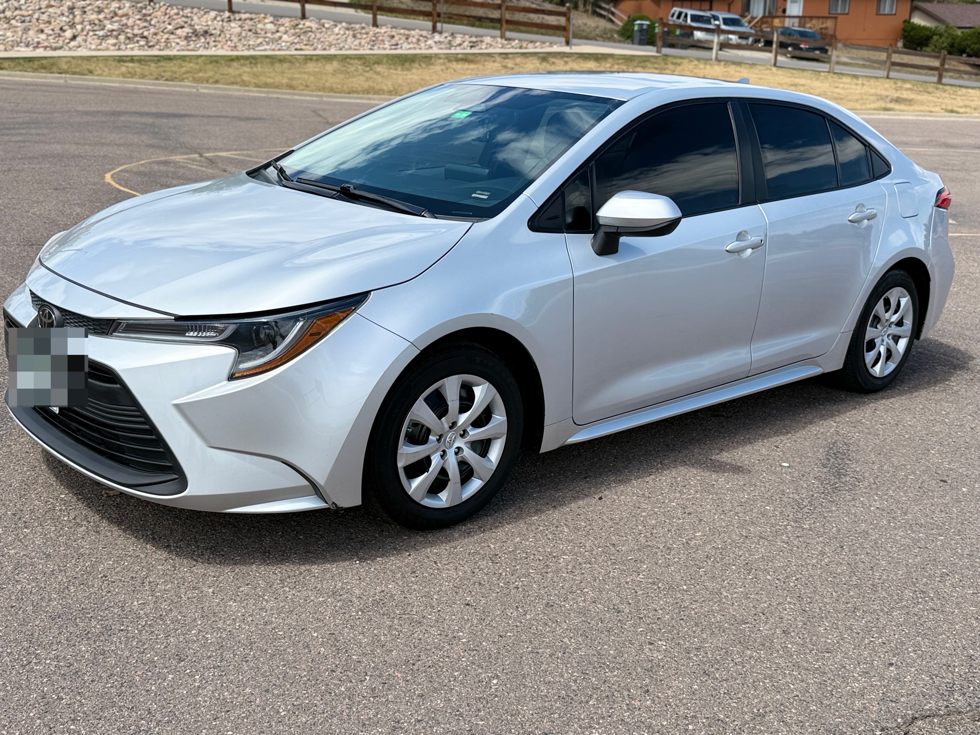 Used 2024 Toyota Corolla LE FWD image 1