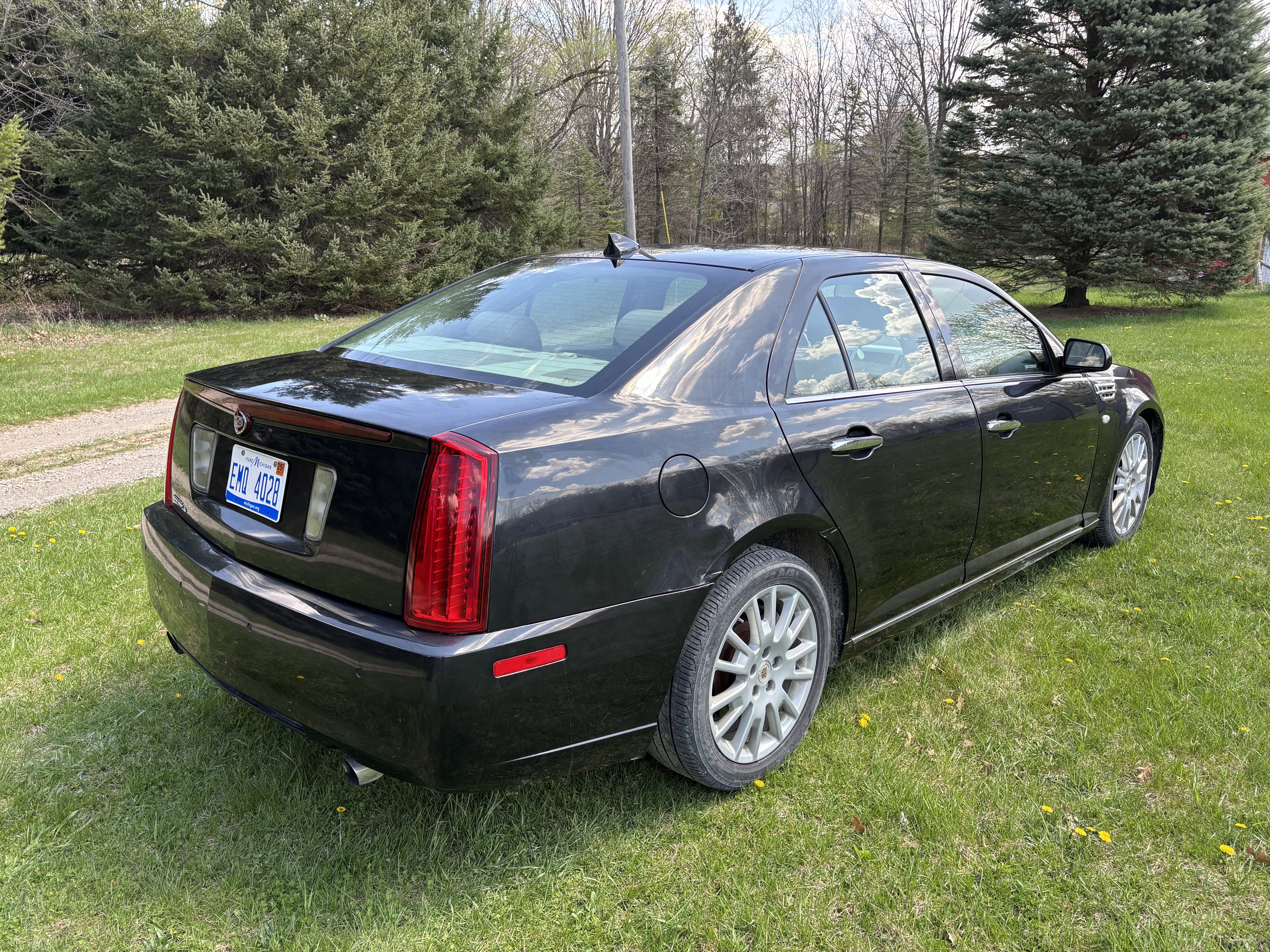 Used 2011 Cadillac STS image 6