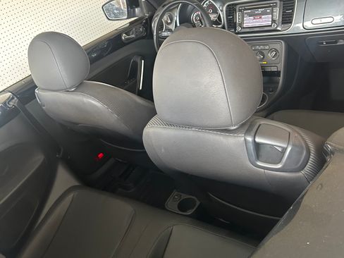 Used 2013 Volkswagen Beetle 2.0T image 5