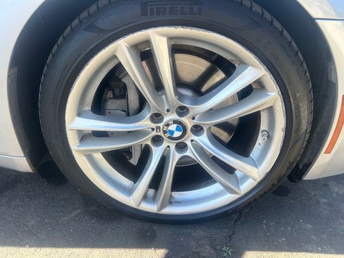 Used 2013 BMW 750Li image 22