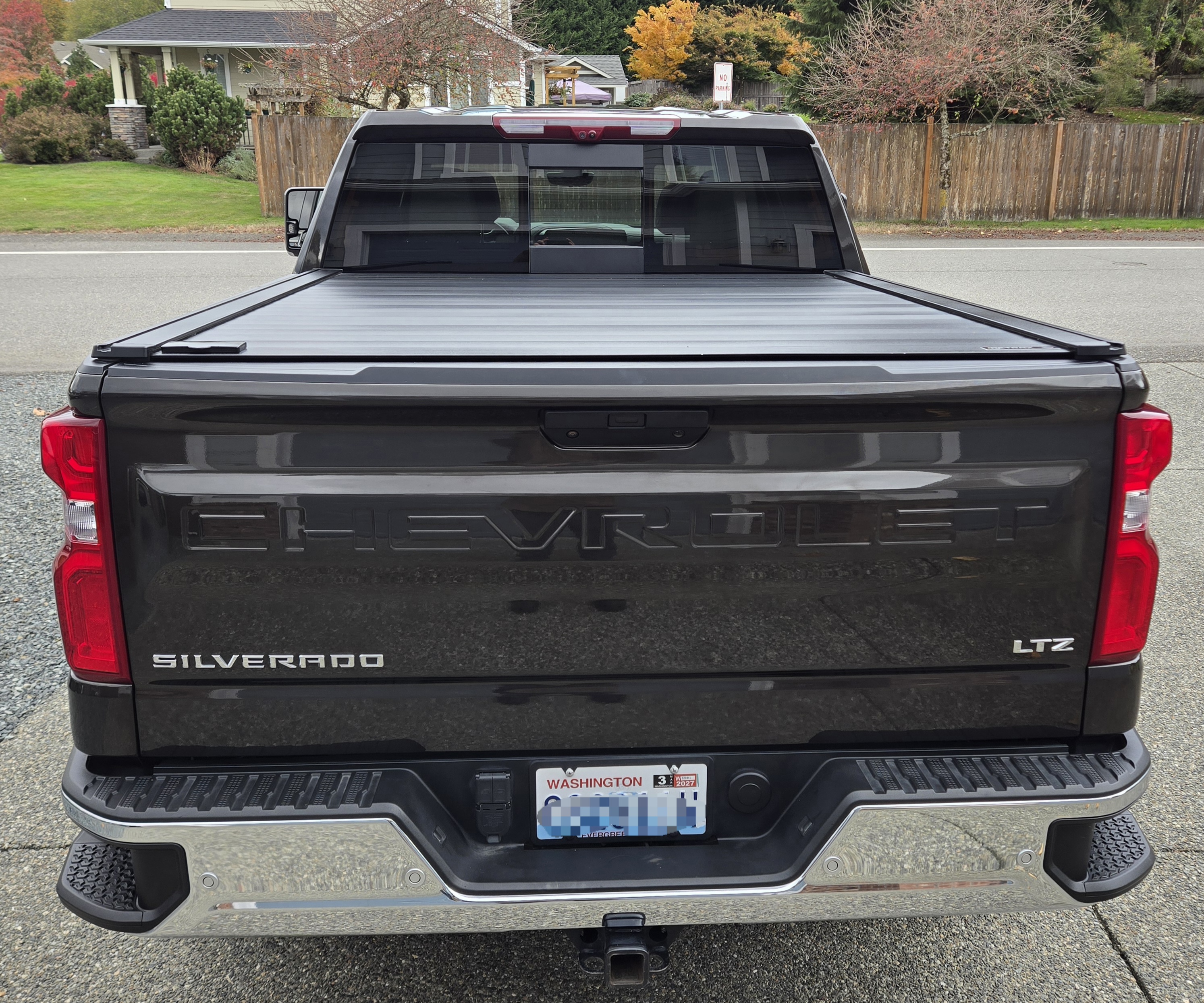 Used 2021 Chevrolet Silverado 1500 LTZ w/ LTZ Premium Package AWD/4WD image 9