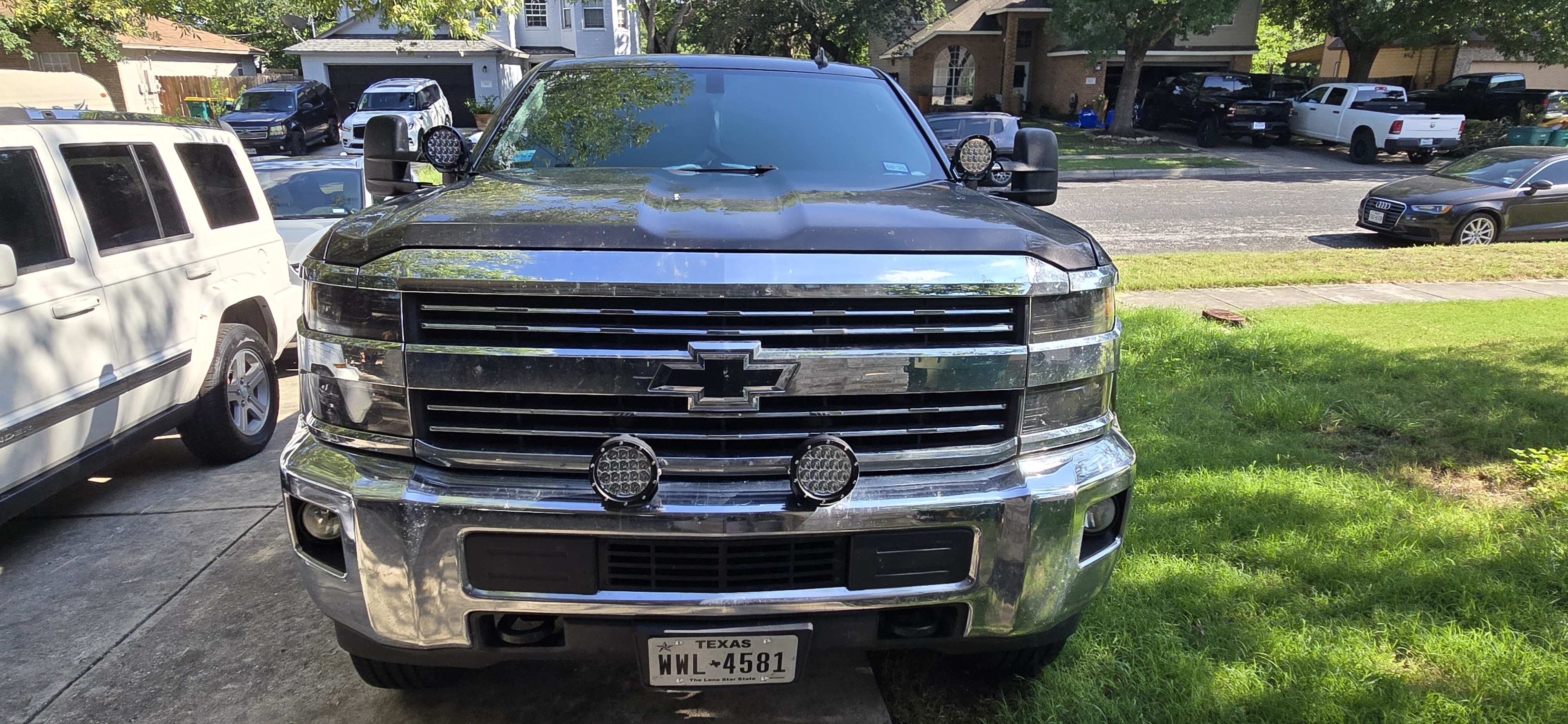 Used 2015 Chevrolet Silverado 2500 LT w/ LT Convenience Package AWD/4WD image 6