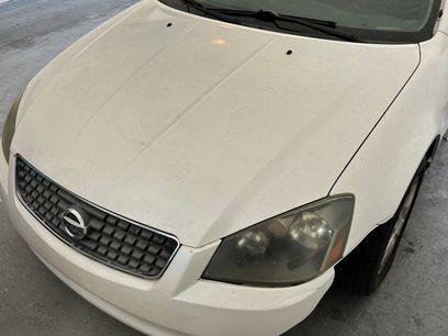 Used 2005 Nissan Altima 2.5 S w/ (S02) Side Airbags Pkg