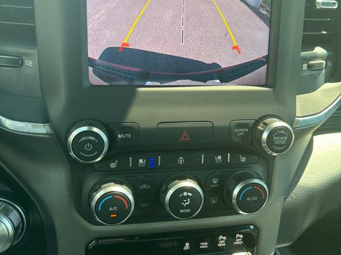 Used 2021 RAM 1500 Laramie w/ Sport Appearance Package image 10