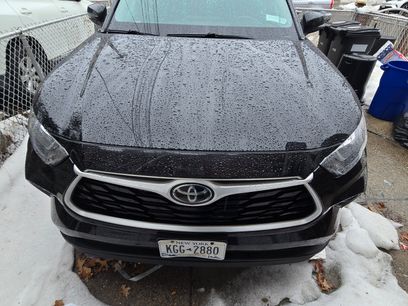 Used 2020 Toyota Highlander XLE