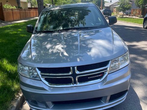 Used 2019 Dodge Journey SE FWD image 8