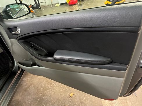 Used 2014 Kia Forte Koup EX w/ EX Premium Package image 15