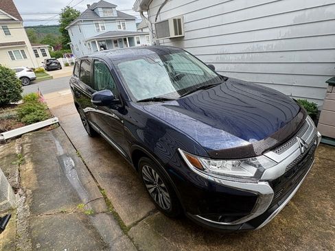 Used 2020 Mitsubishi Outlander SE AWD/4WD image 15