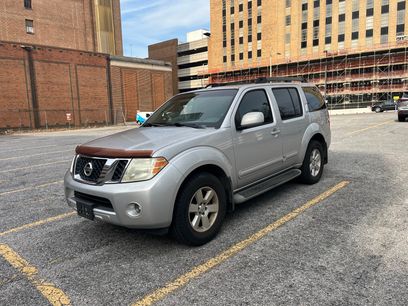 Used 2008 Nissan Pathfinder SE w/ Premium Pkg