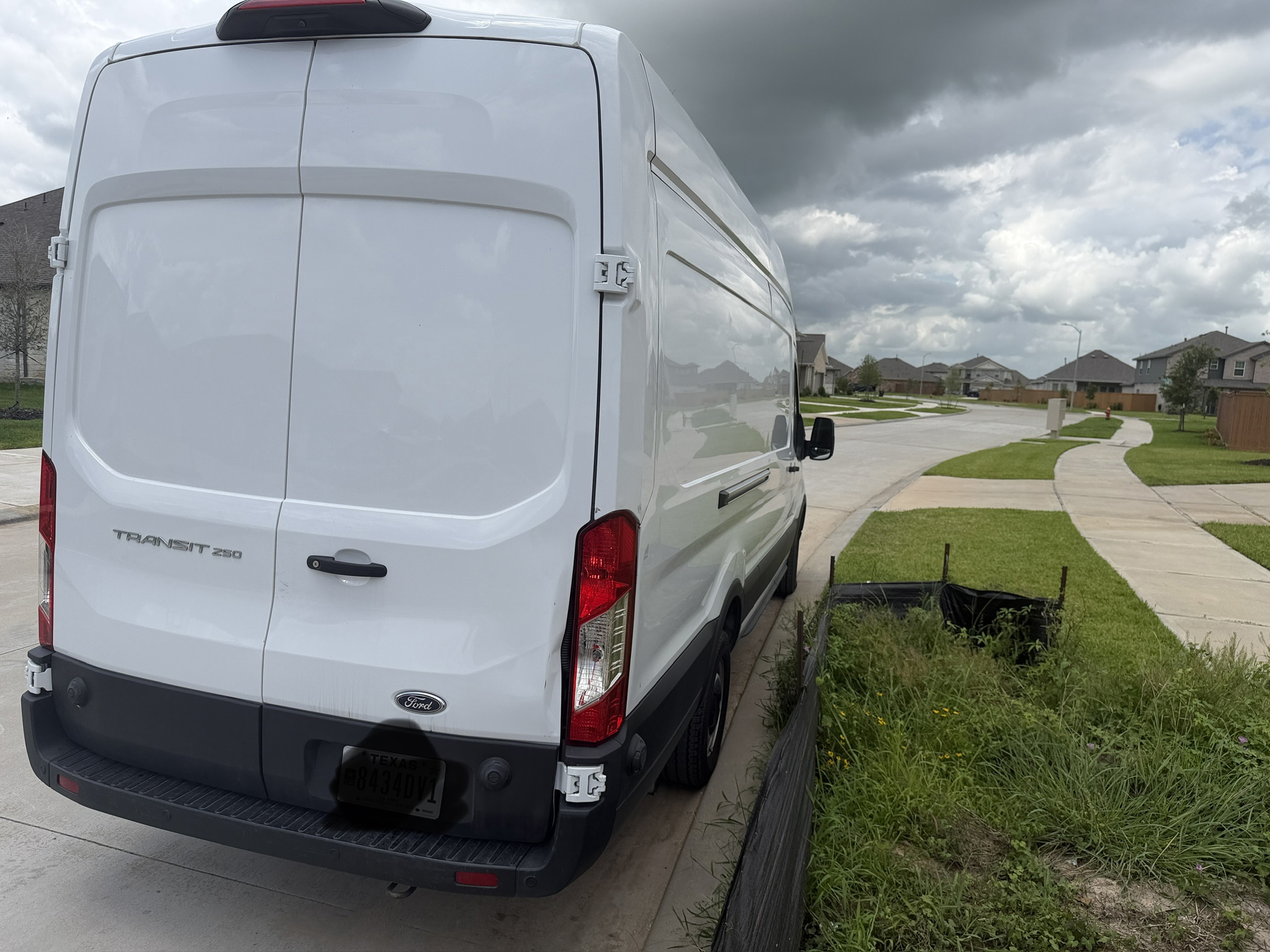 Used 2024 Ford Transit 250 148 High Roof Extended RWD image 4