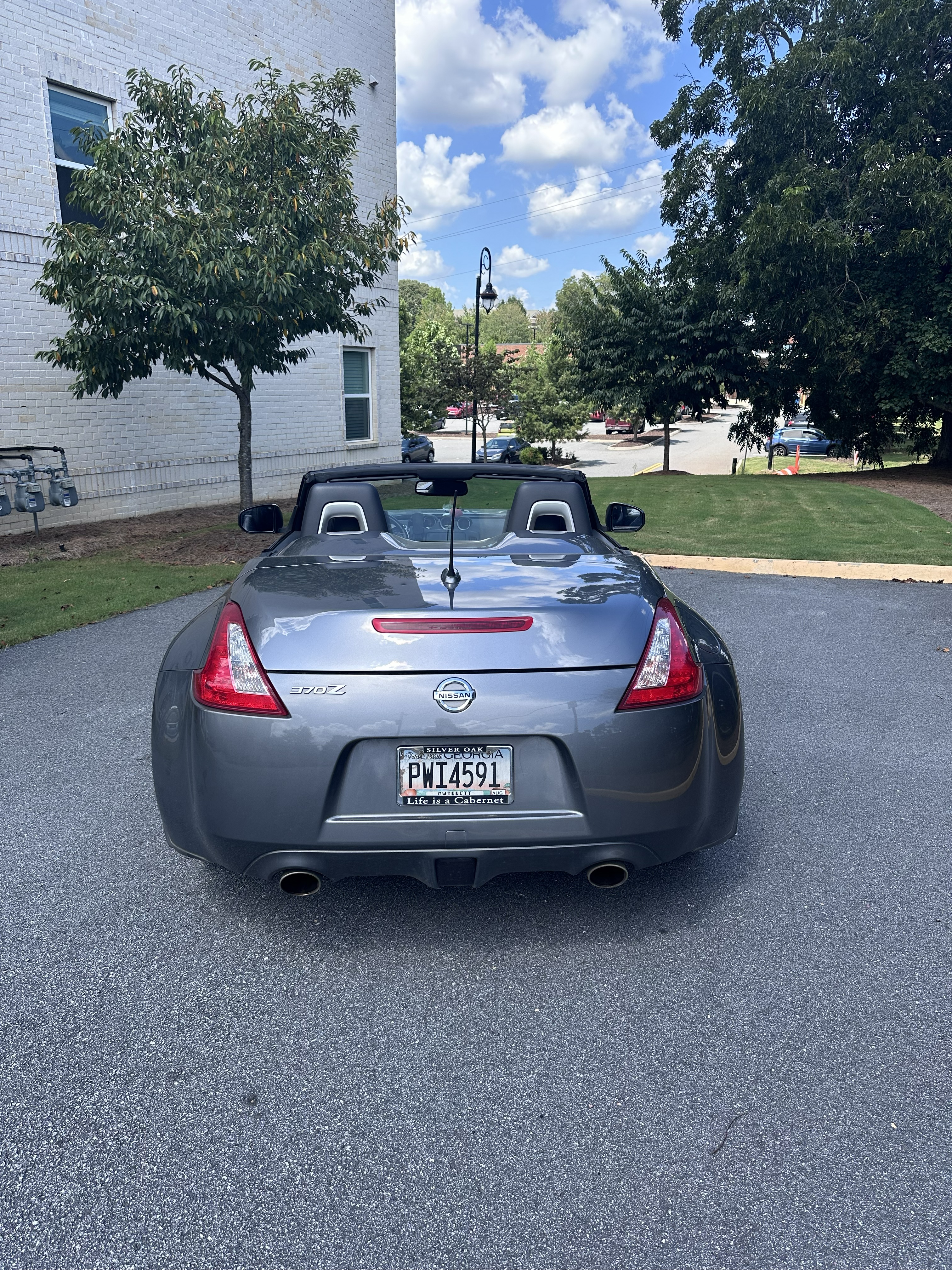 Used 2012 Nissan 370Z Touring RWD image 12