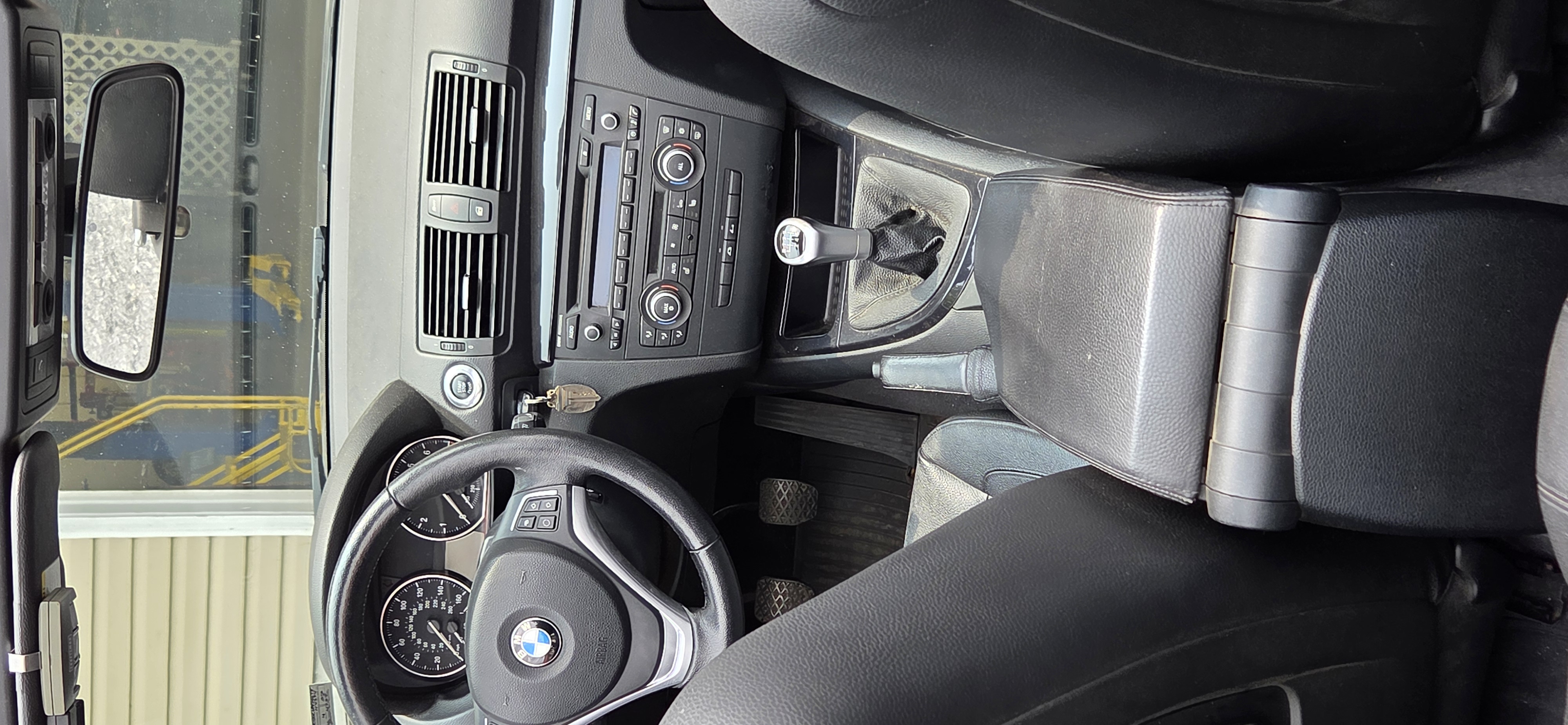 Used 2012 BMW 135i Convertible RWD image 10